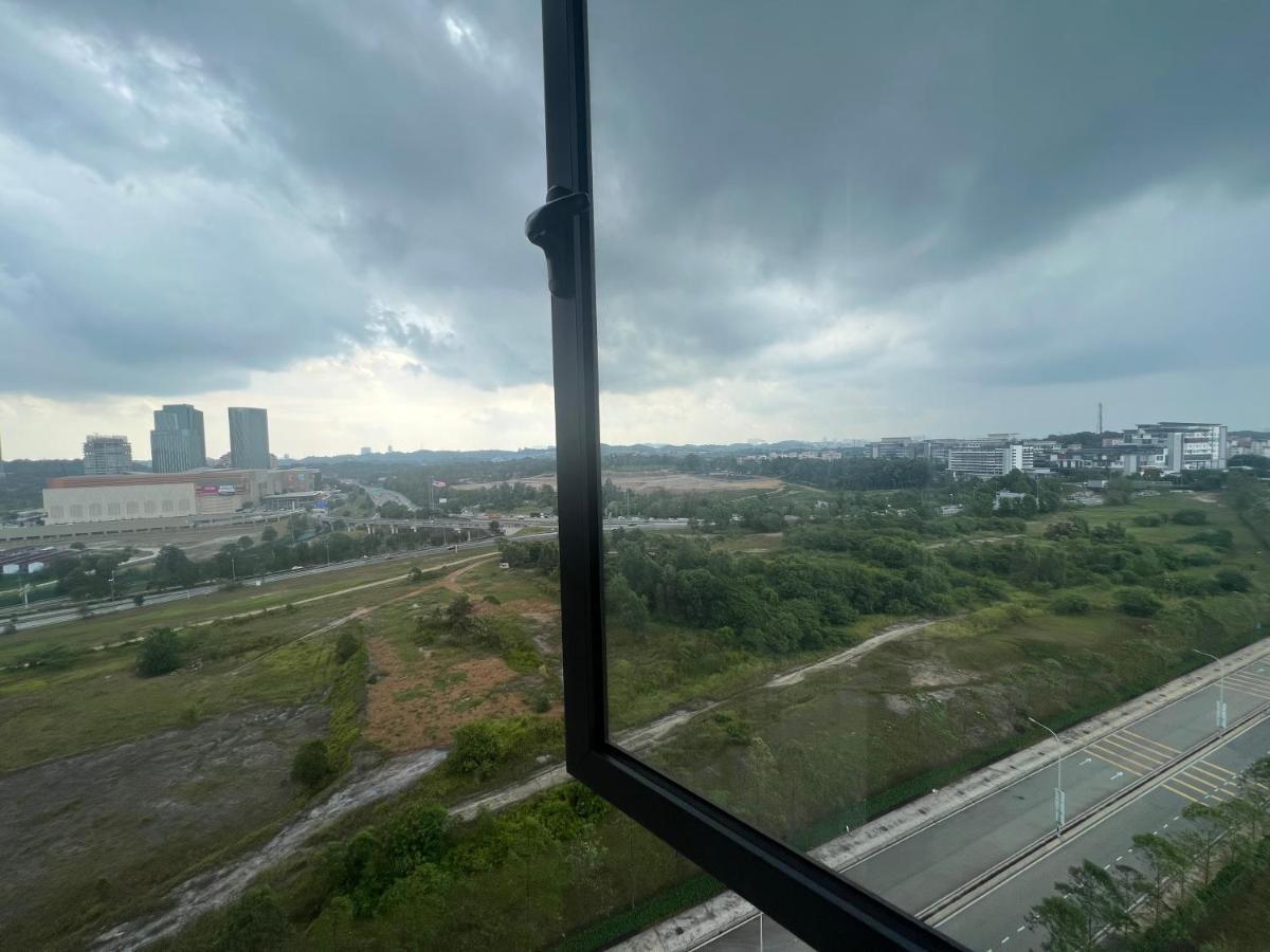 Mucihome Clio 3R2B, Putrajaya Condo Near To Ioi City Mall, Alamanda, Hospital Serdang, Wetland Studio Kru Dll- Non Smoking Home For Malaysian Only Exterior photo