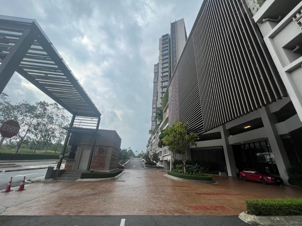 Mucihome Clio 3R2B, Putrajaya Condo Near To Ioi City Mall, Alamanda, Hospital Serdang, Wetland Studio Kru Dll- Non Smoking Home For Malaysian Only Exterior photo